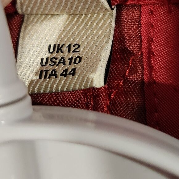 Burberry London Womens Size US 10 UK 12 Quilted Red Belted Button Up Jacket - Picture 3 of 16